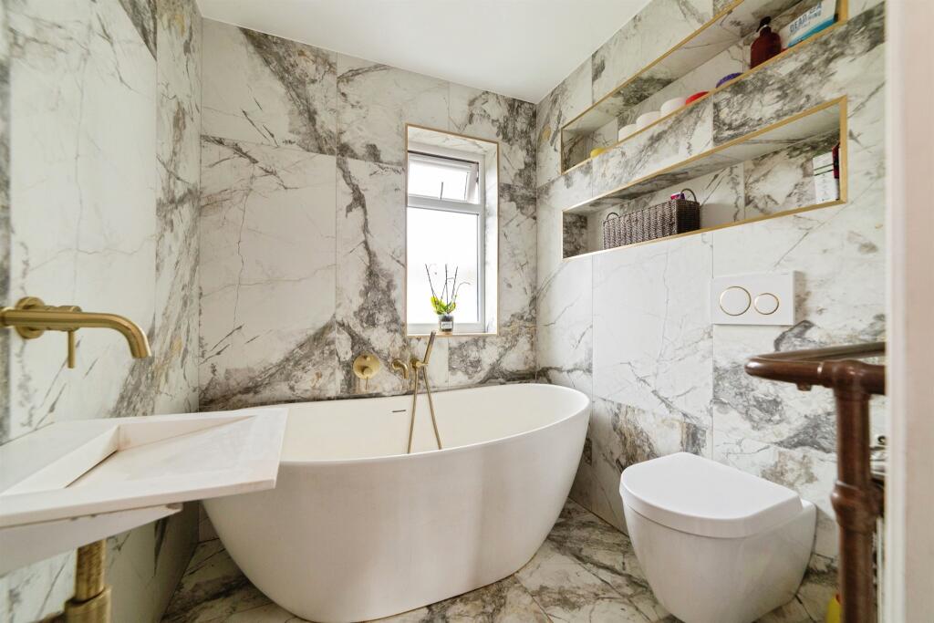 House in North Hertfordshire, Hertfordshire - View 3