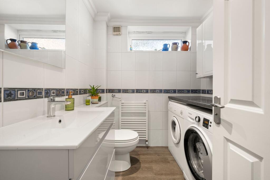 Mercer Close, Thames Ditton, KT7 - View 6