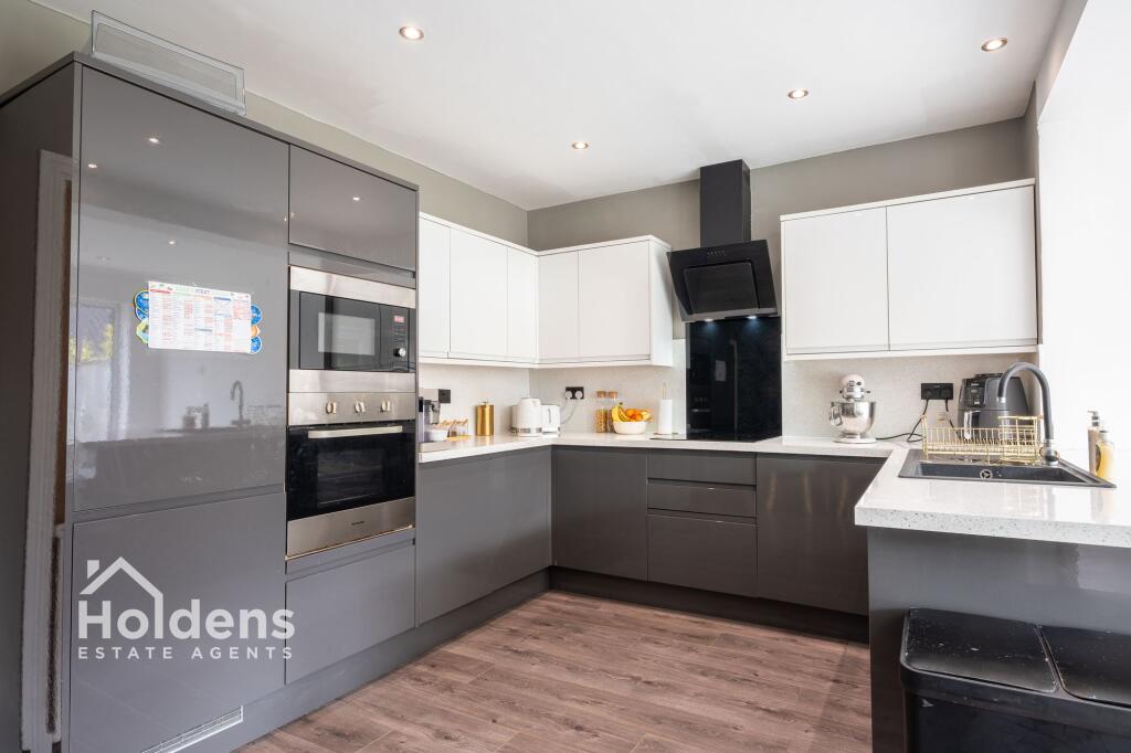Leyland Road, Penwortham, PR1 - View 4