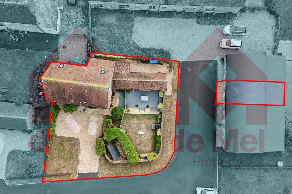 House in Gloucester - View 2