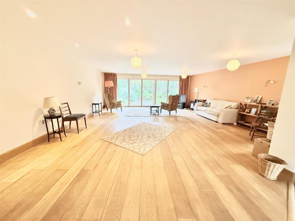 House in South Norfolk, Wymondham - View 4