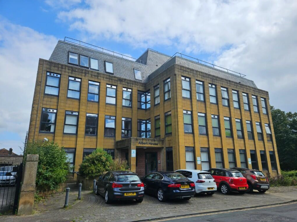 Main image of property: 17 Albert House Park Road, Halifax, West Yorkshire, HX1