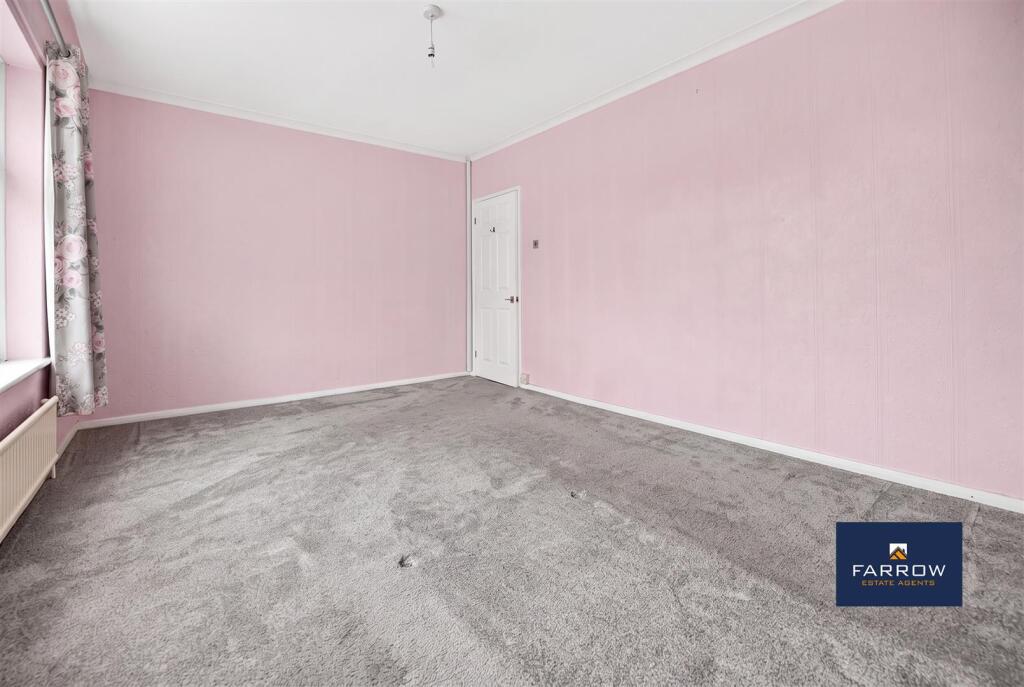 House in Grimsby, Nunsthorpe - More