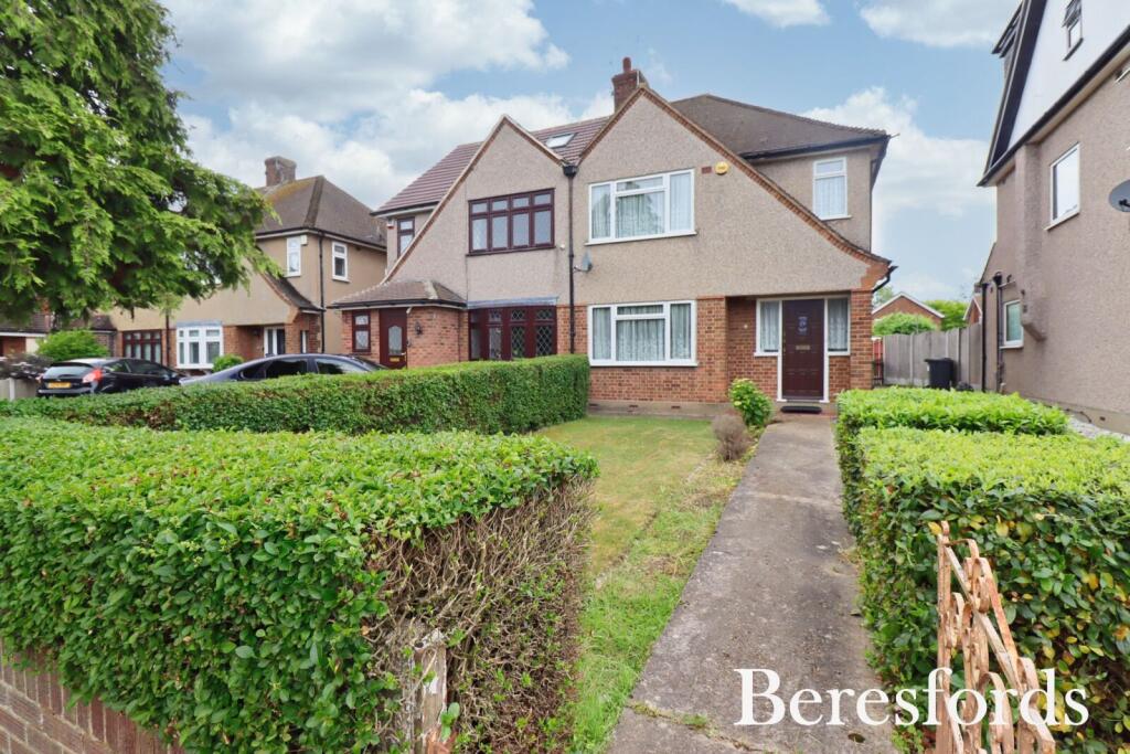 Main image of property: Chelmer Road, Upminster, RM14