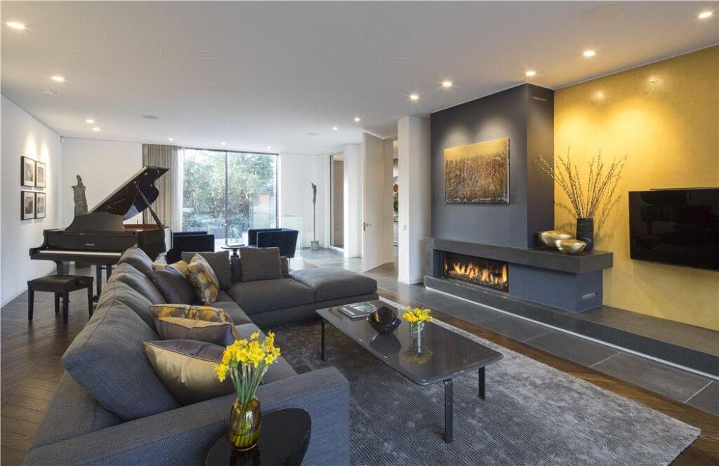 Main image of property: Redington Road, Hampstead, London NW3