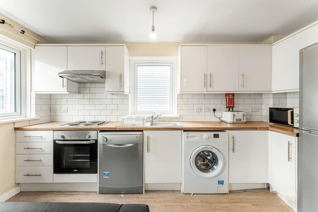 Main image of property: Cyclops Mews, Canary Wharf, London, E14