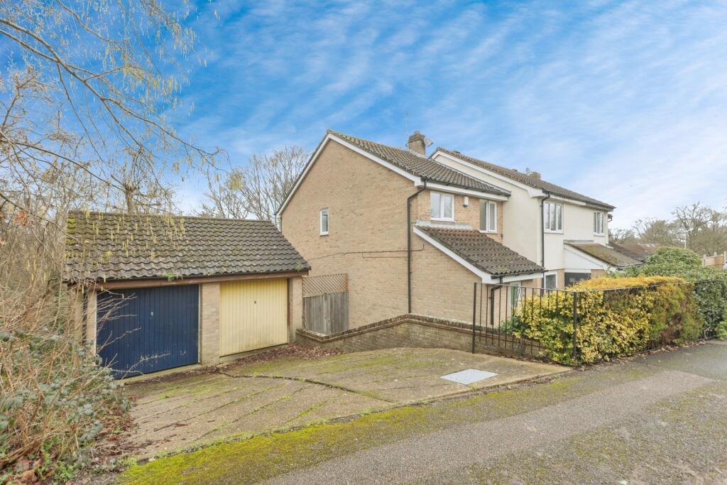 Main image of property: Blackthorn Avenue, Tunbridge Wells, TN4