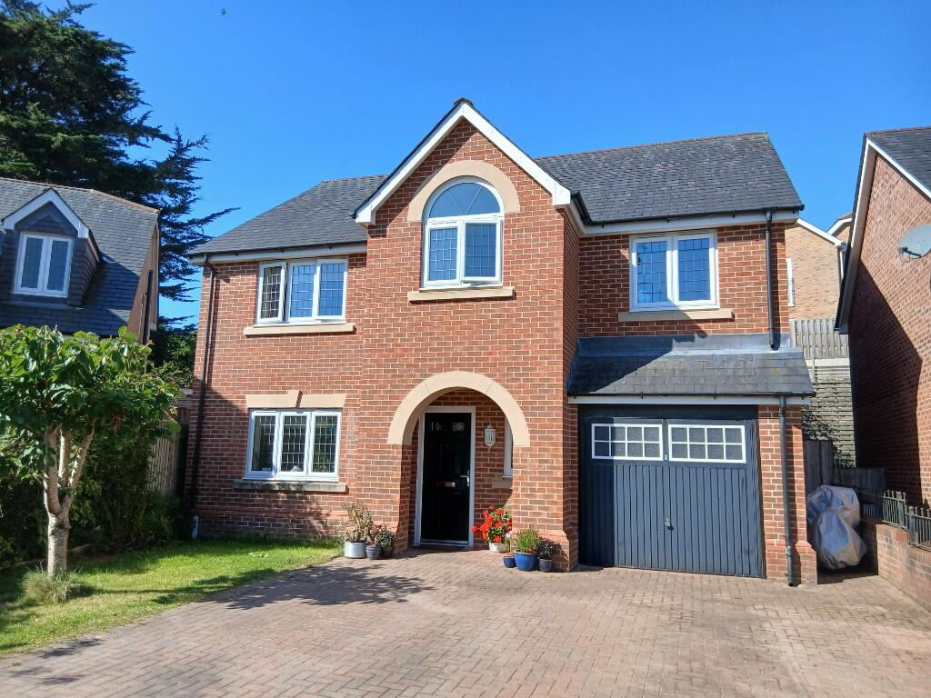 Main image of property: Bangor, Gwynedd, LL57