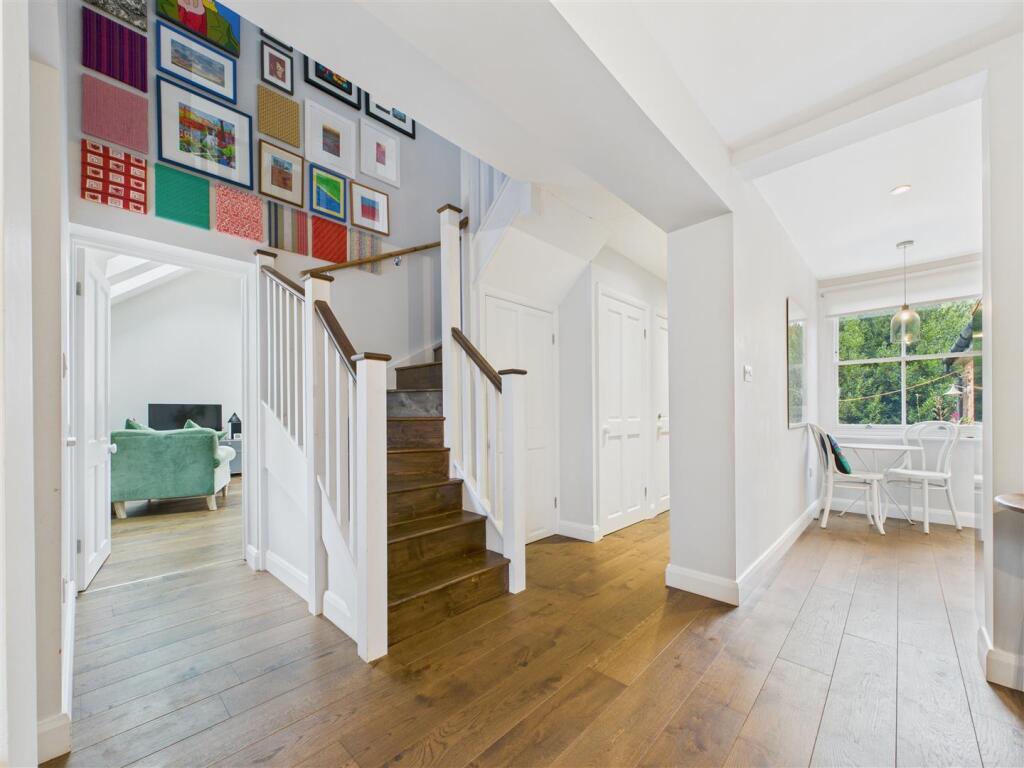 Wellesbourne Road, Alveston, Stratford-Upon-Avon photo 3