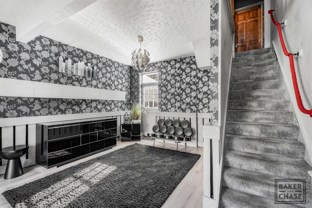 House in London - View 5
