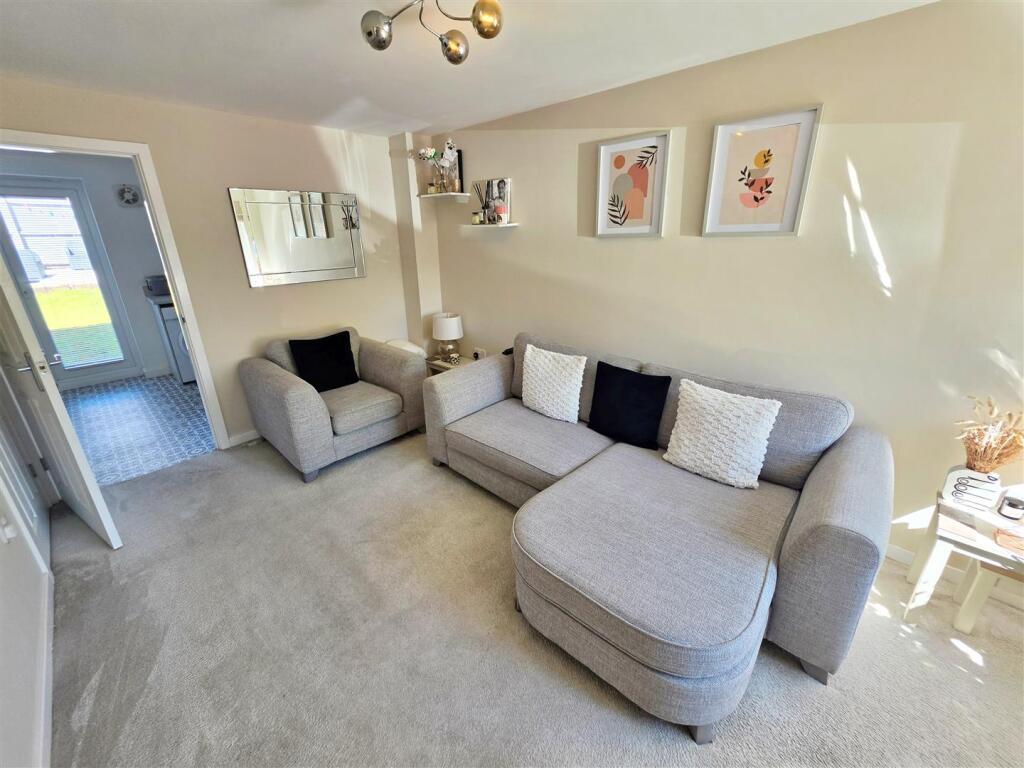 Obsidian Close., Poulton-Le-Fylde photo 4