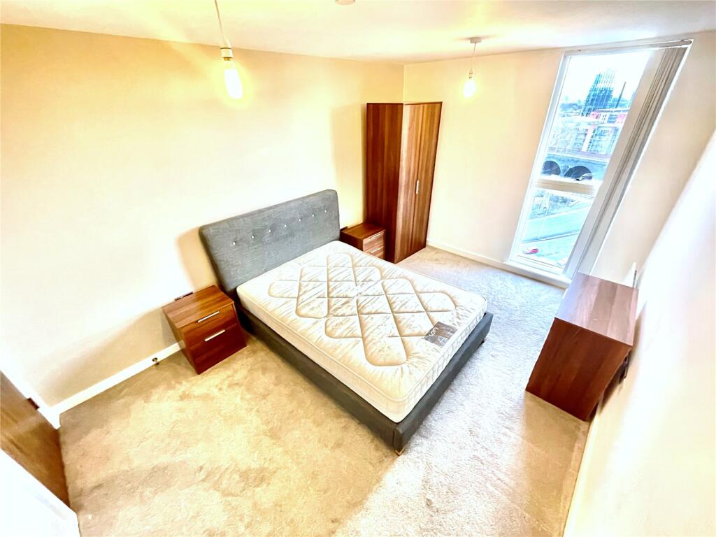 Apartment in Manchester - View 5