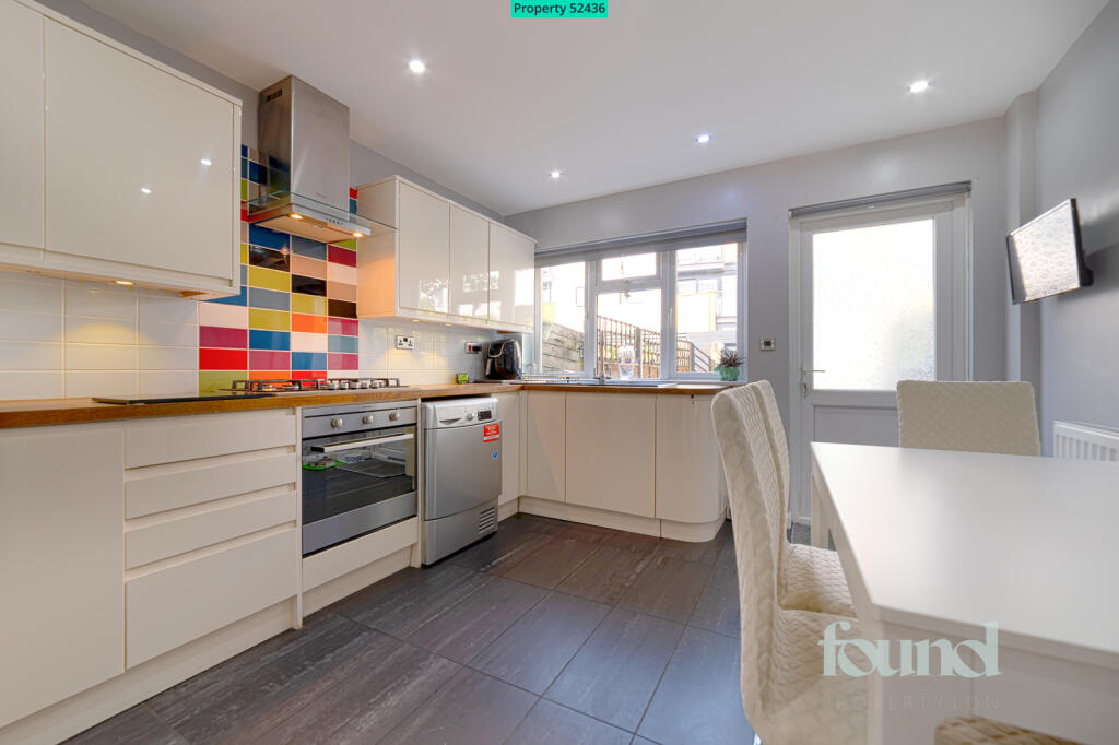 House in London - View 4
