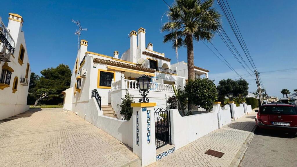 Main image of property: Valencia, Alicante, Villamartin