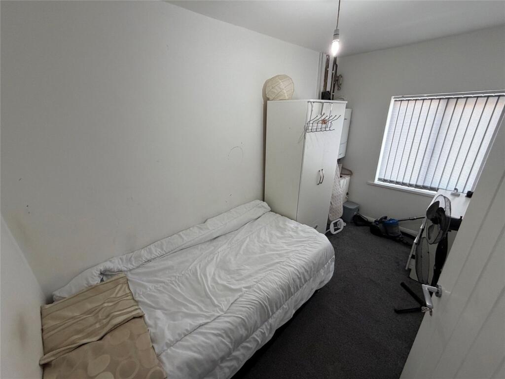 Apartment in Birmingham, Acocks Green - View 5