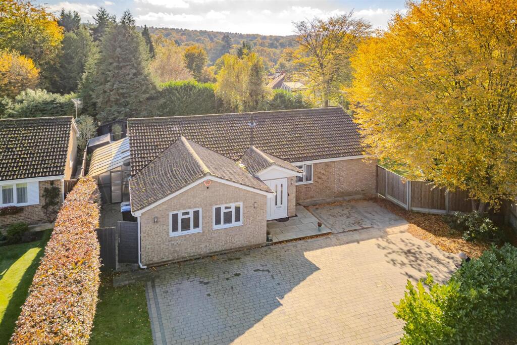 Main image of property: Mardley Avenue, Welwyn
