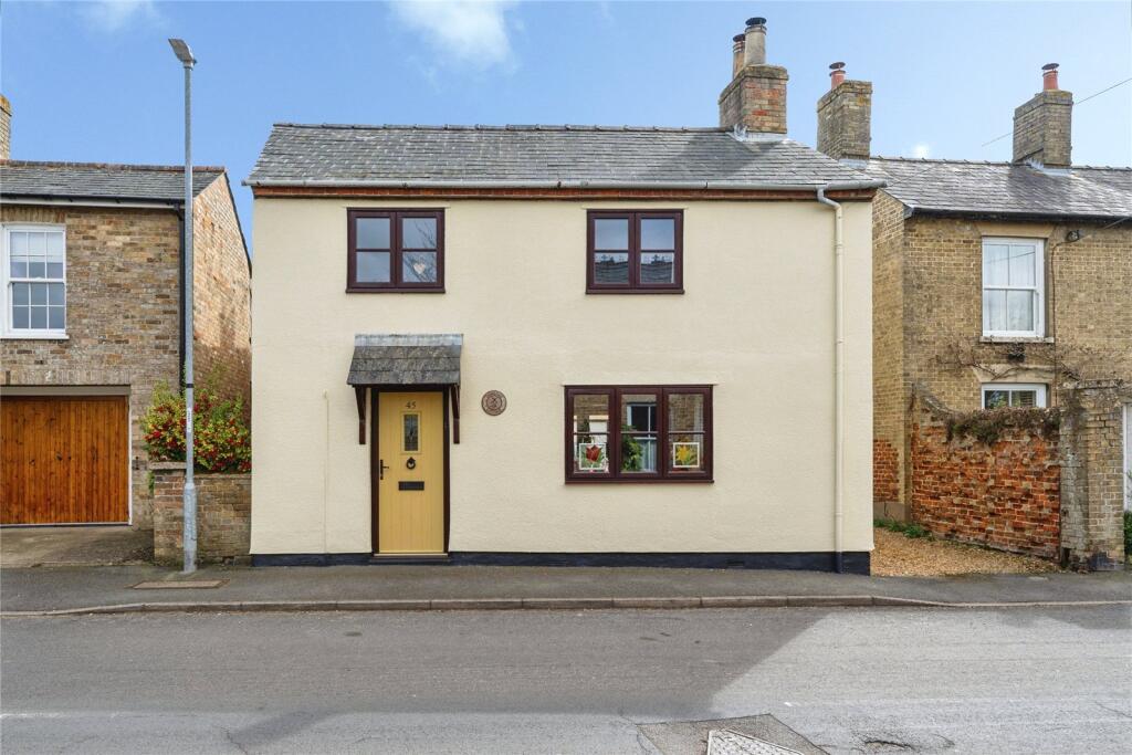 Main image of property: High Street, Haddenham, Cambridgeshire, CB6