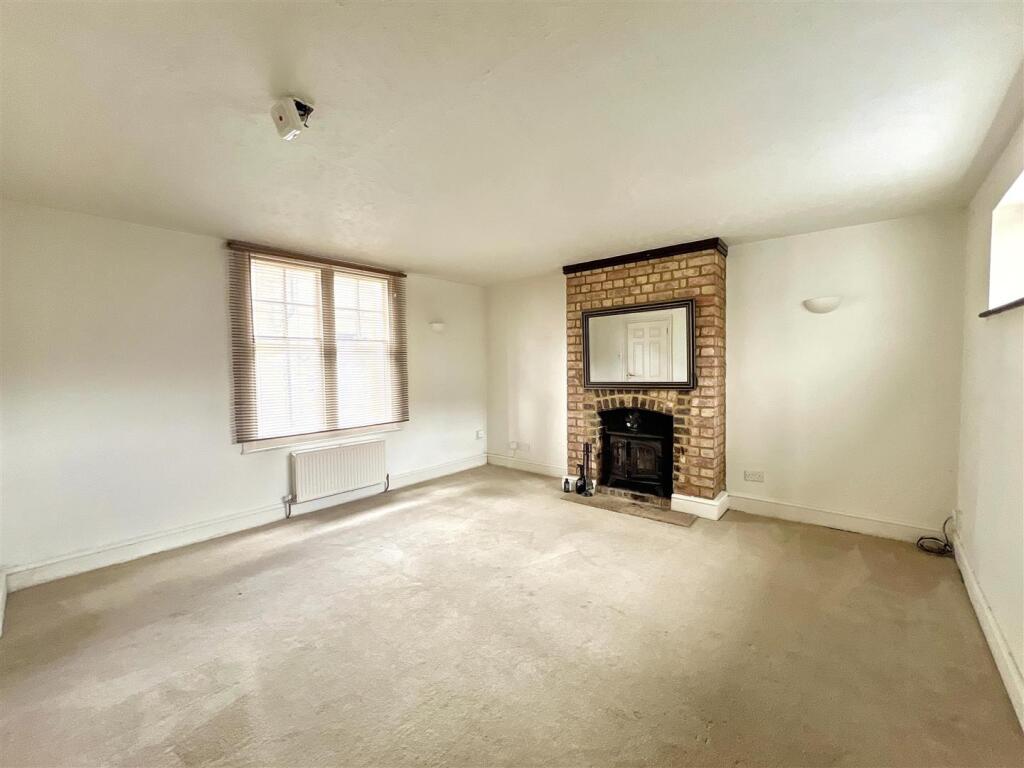 House in Northampton - View 2