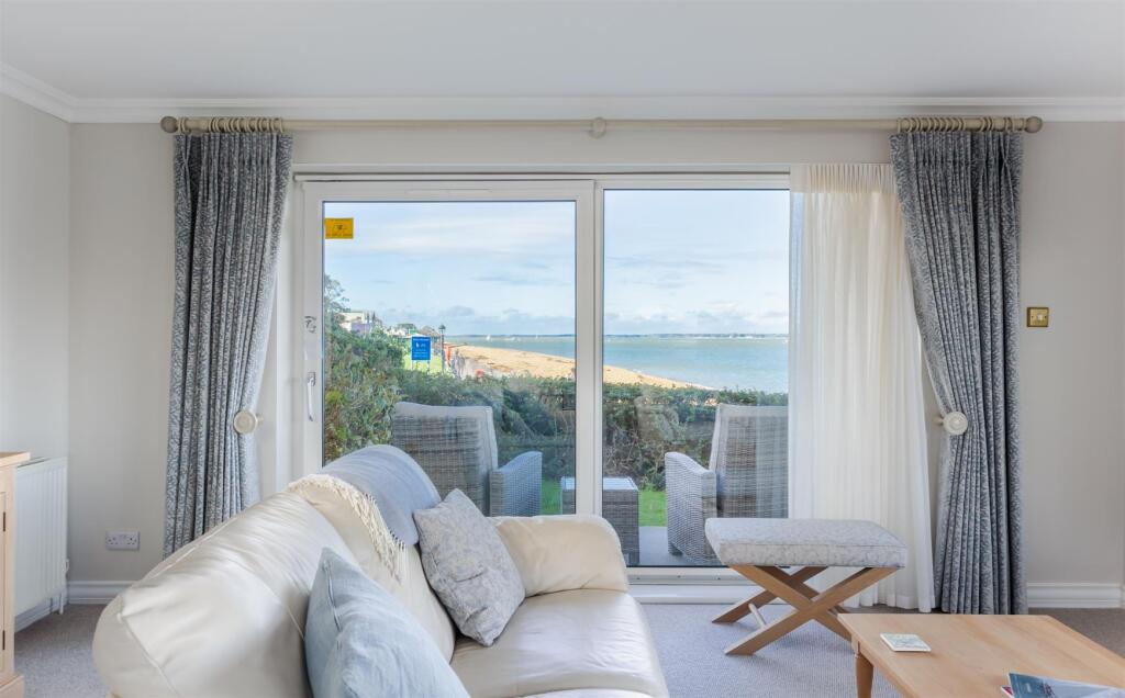 Apartment in Portsmouth - View 4