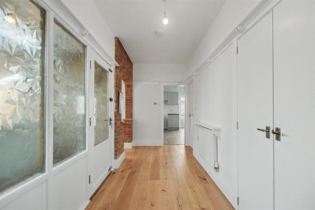 Trowell Grove, Long Eaton - View 5