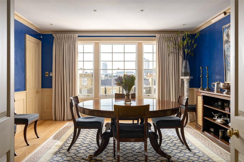 Apartment in London, City of Westminster - View 3