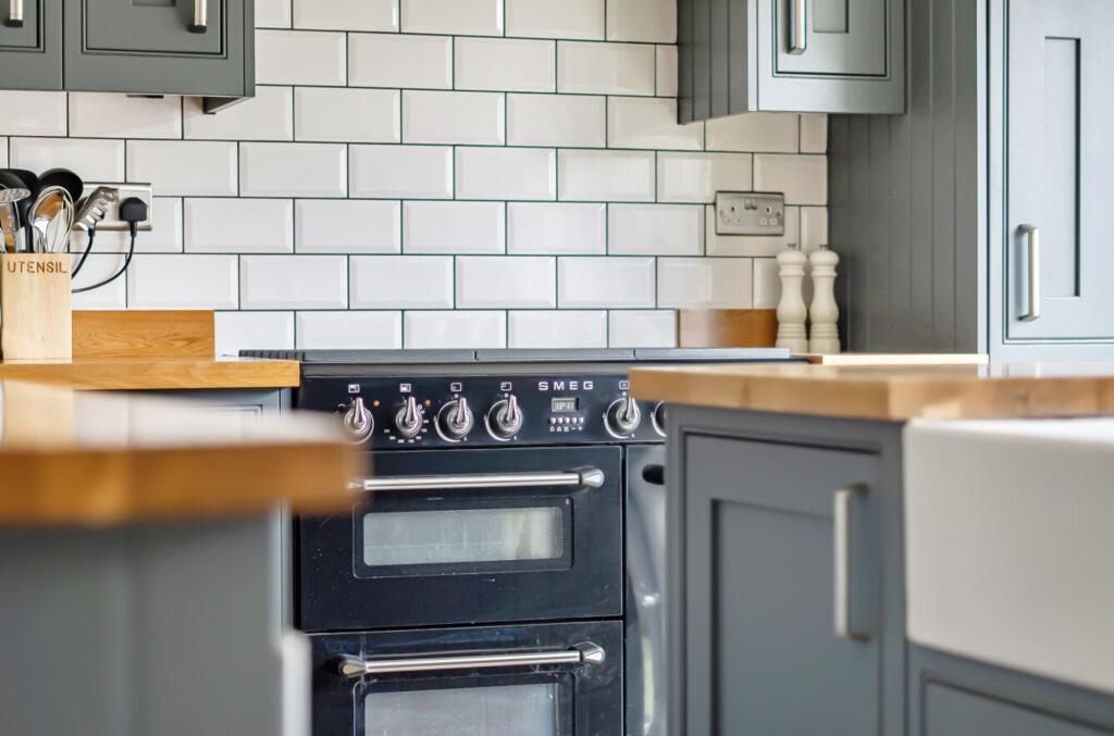 House in Nailsea, North Somerset - More