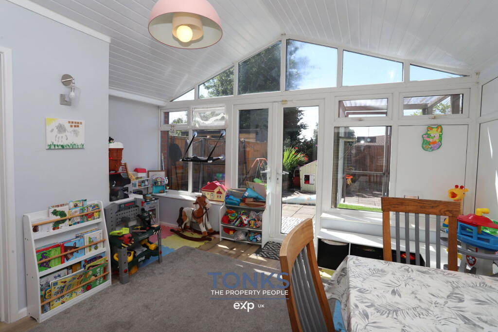 Additional image 8 of Spacious & tucked away in heart of Halesowen – The Rosegardens, Hagley Rd, B63 4JE