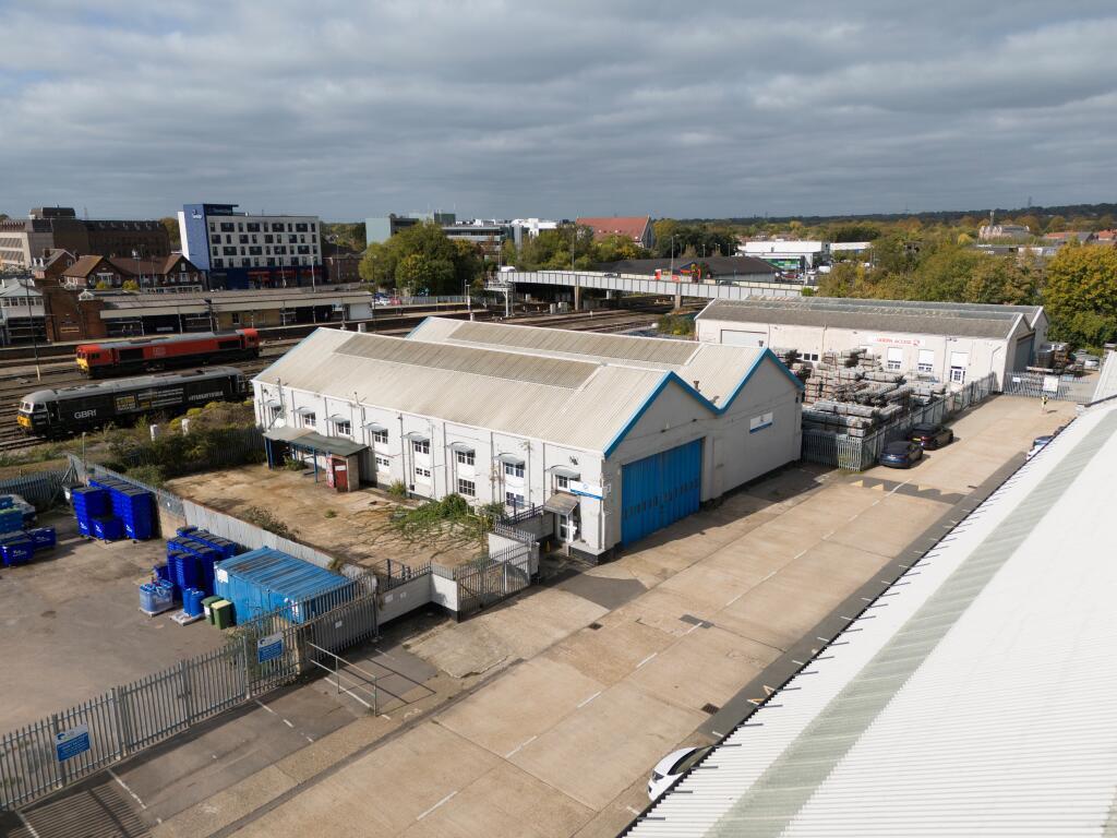 Main image of property: Unit 2 Barton Park Industrial Estate, Chickenhall Lane, Eastleigh, Hampshire, SO50 6RR