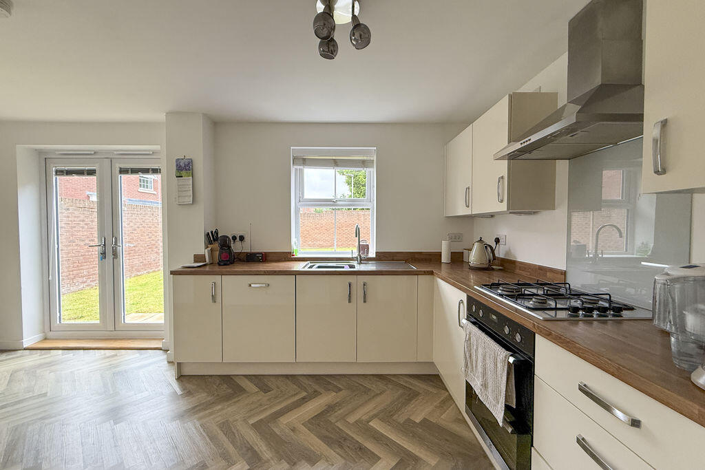 House in Taunton, Priorswood - View 5