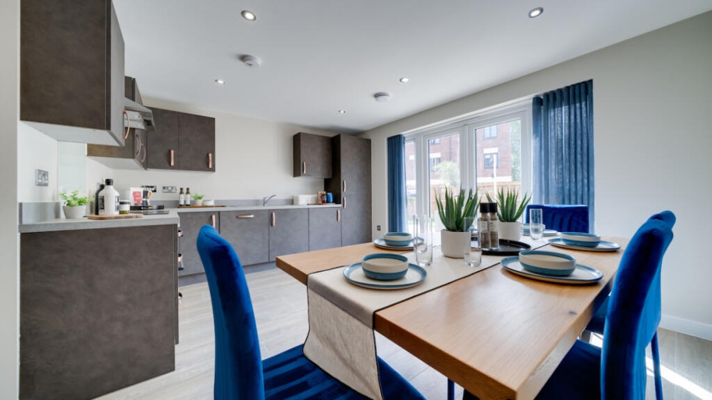 House in Nottingham, Nottinghamshire - View 4