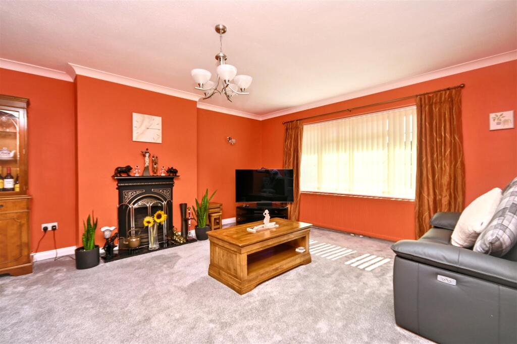 House in Brighton - More