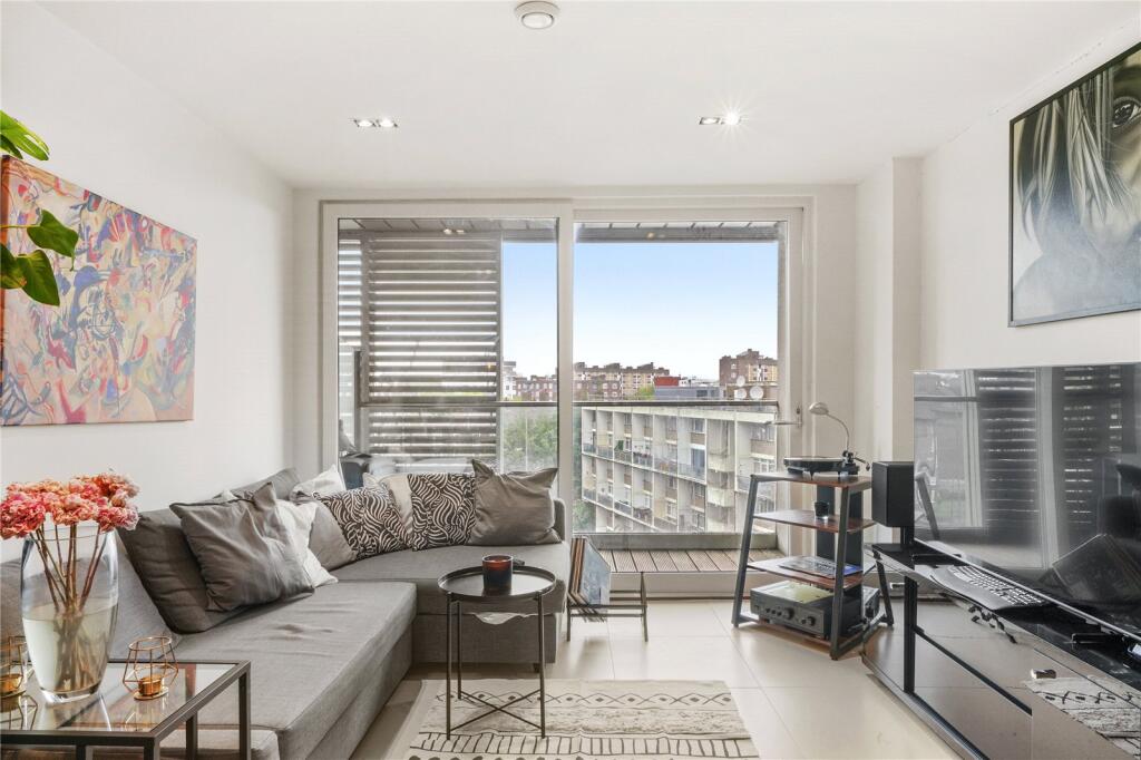 Main image of property: East Road, N1