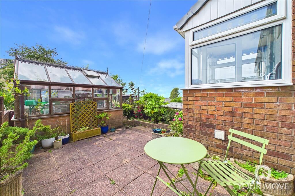 Queens Close, Whitehaven, Cumbria, CA28 photo 4