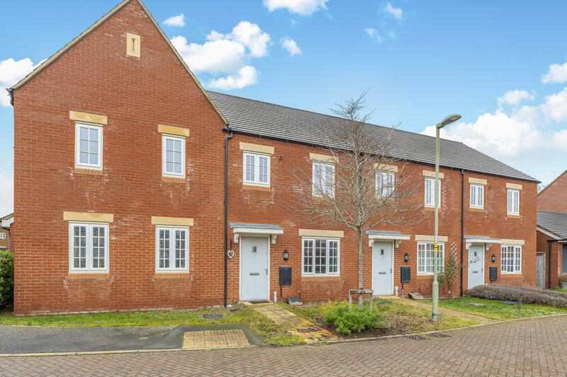 2-bed terraced on 17, Parsons Piece, Banbury, £290,000