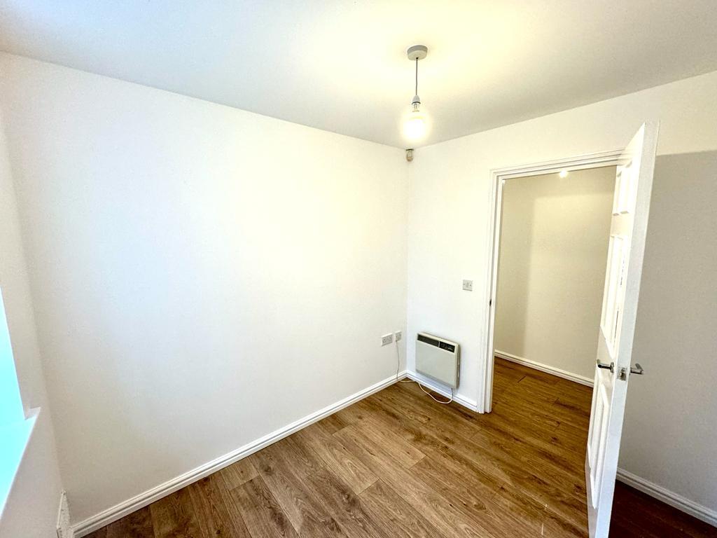 Apartment in Manchester, Newall Green - View 5