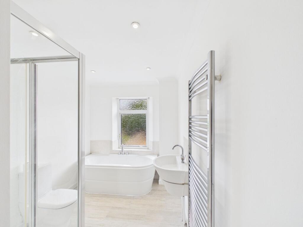 House in Peterborough - View 3