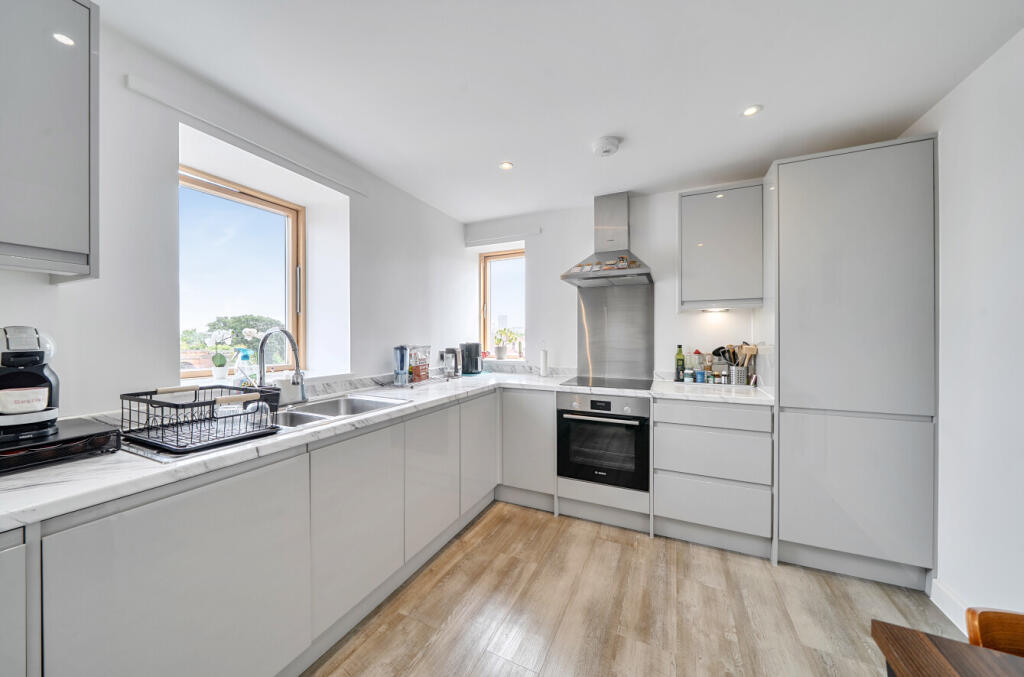 Apartment in London - View 4