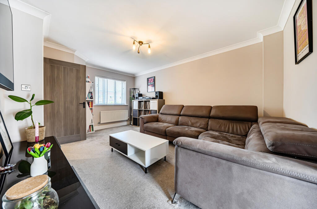 House in Taunton - View 2