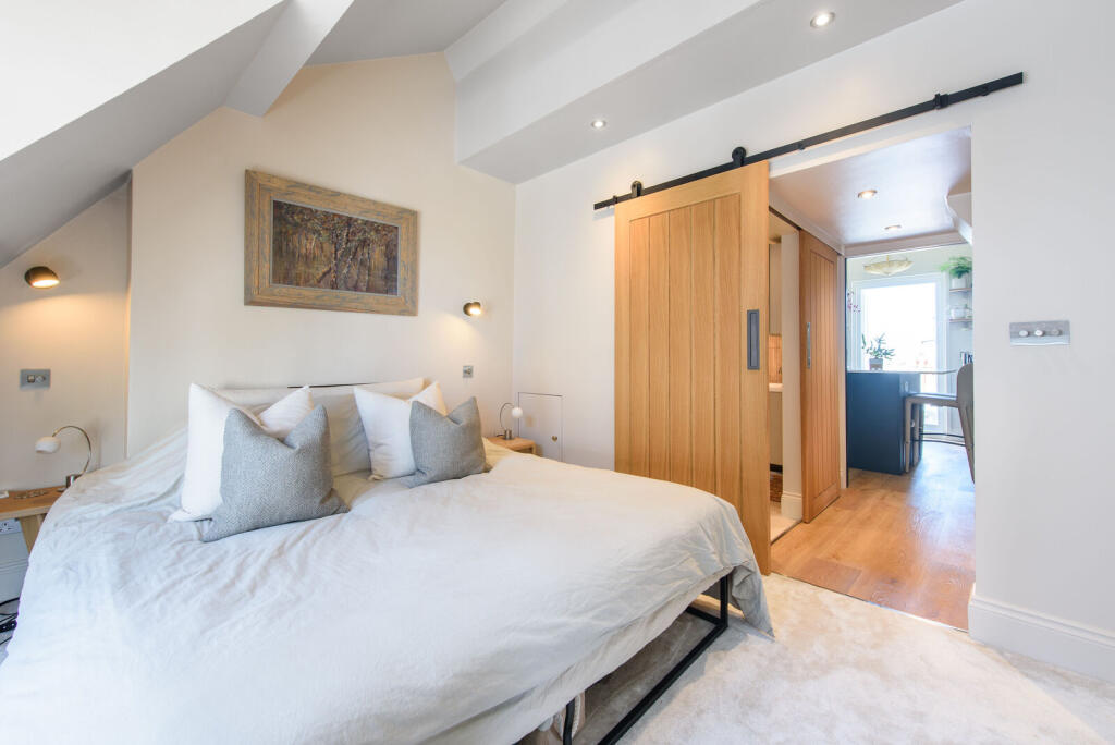 Apartment in London, Vale of Health, West Hampstead - View 4