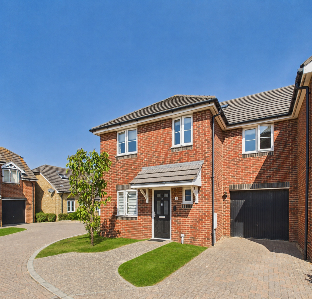 Main image of property: Weald Place, Worthing, West Sussex BN13 2FA
