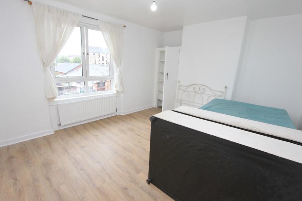 Apartment in Glasgow - More