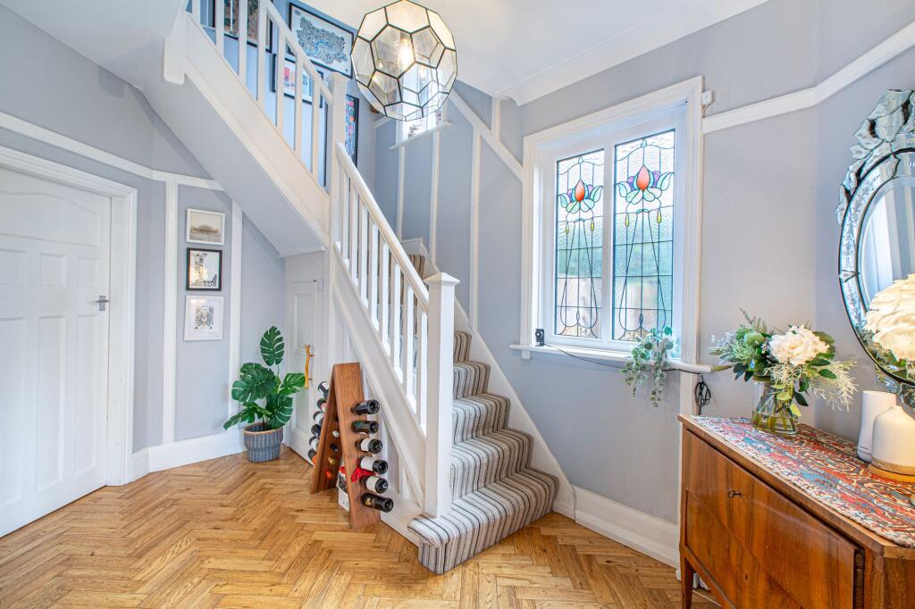 House in Leeds, Park Villas, Roundhay - View 2