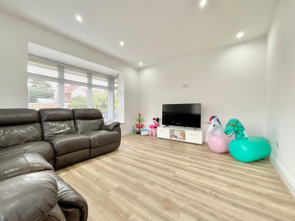 House in Sefton, Birkdale - More