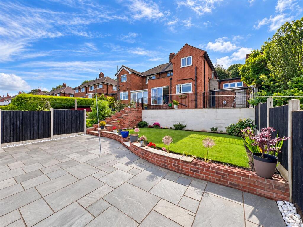 House in Stoke-on-Trent - View 2
