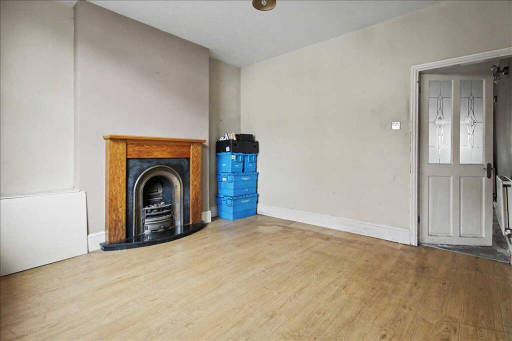 House in Broxtowe, Swingate, Kimberley - View 3