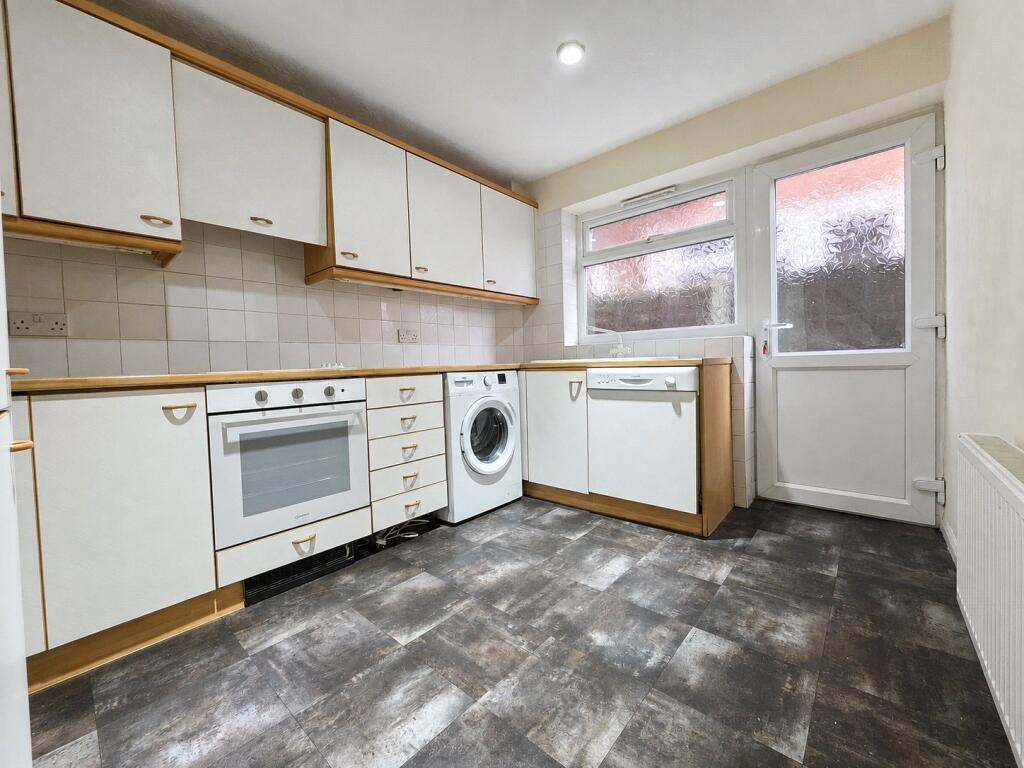 House in Southend-on-Sea - View 4
