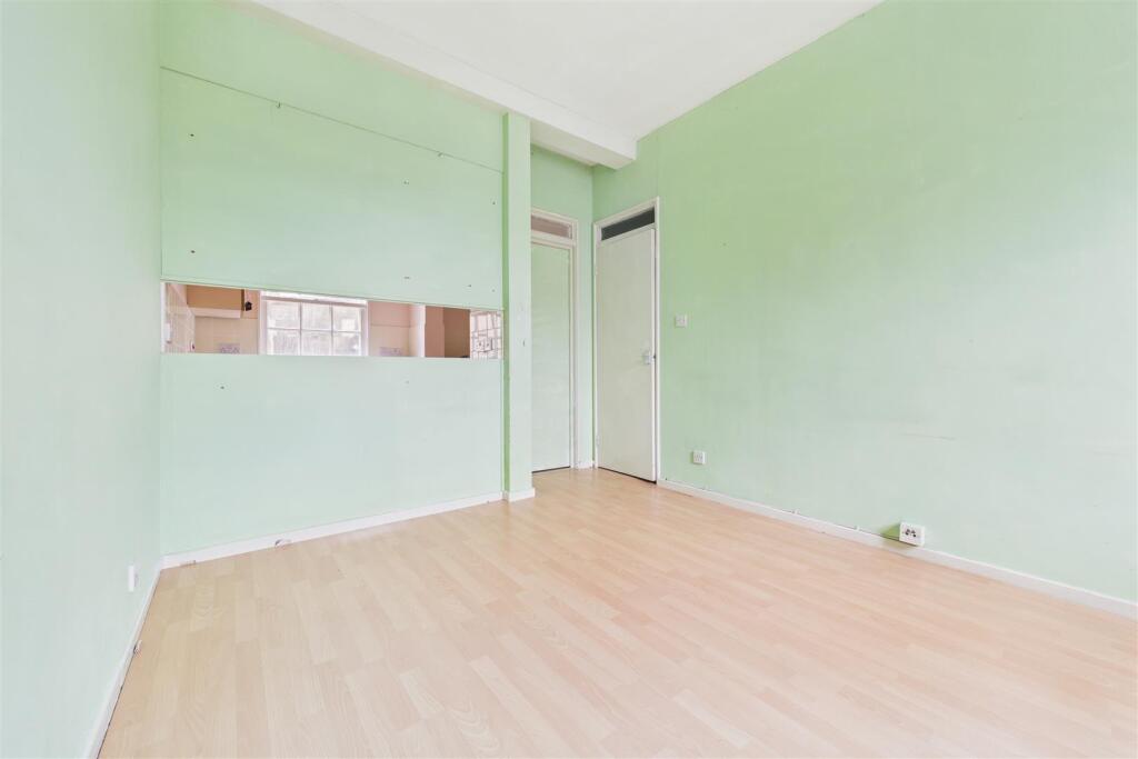 Additional image 9 of Flat | Basic Updating | BA1