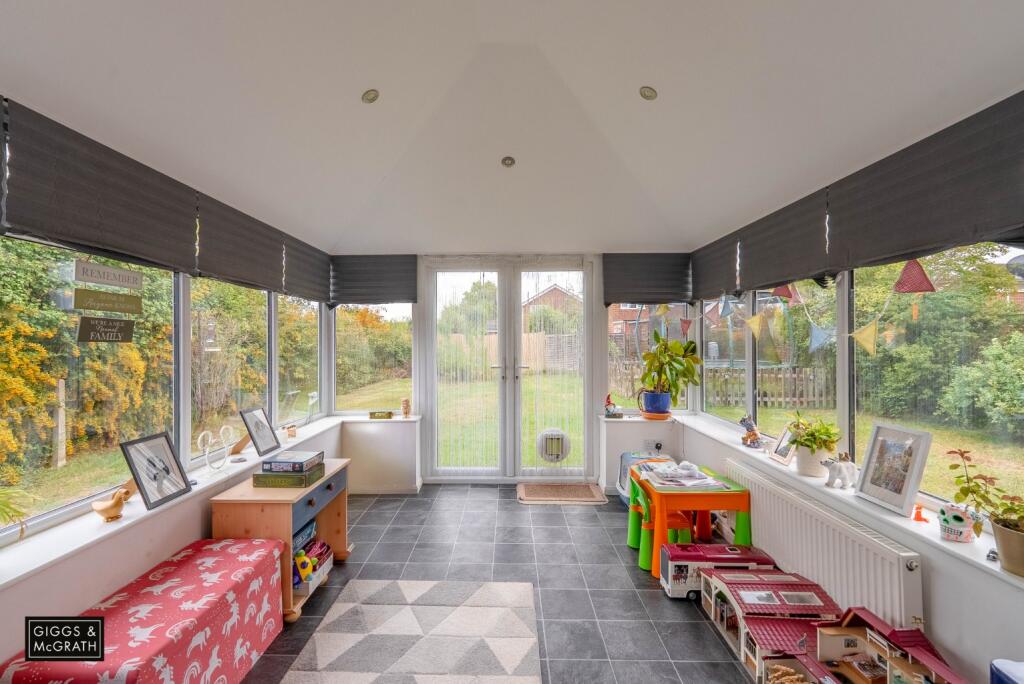 Loftsteads, Somersham, Huntingdon, Cambridgeshire, PE28 3HX photo 4