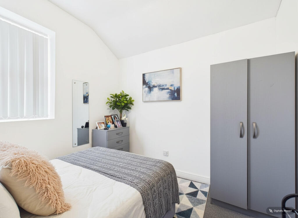Apartment in Hull, Kingston upon Hull - View 2