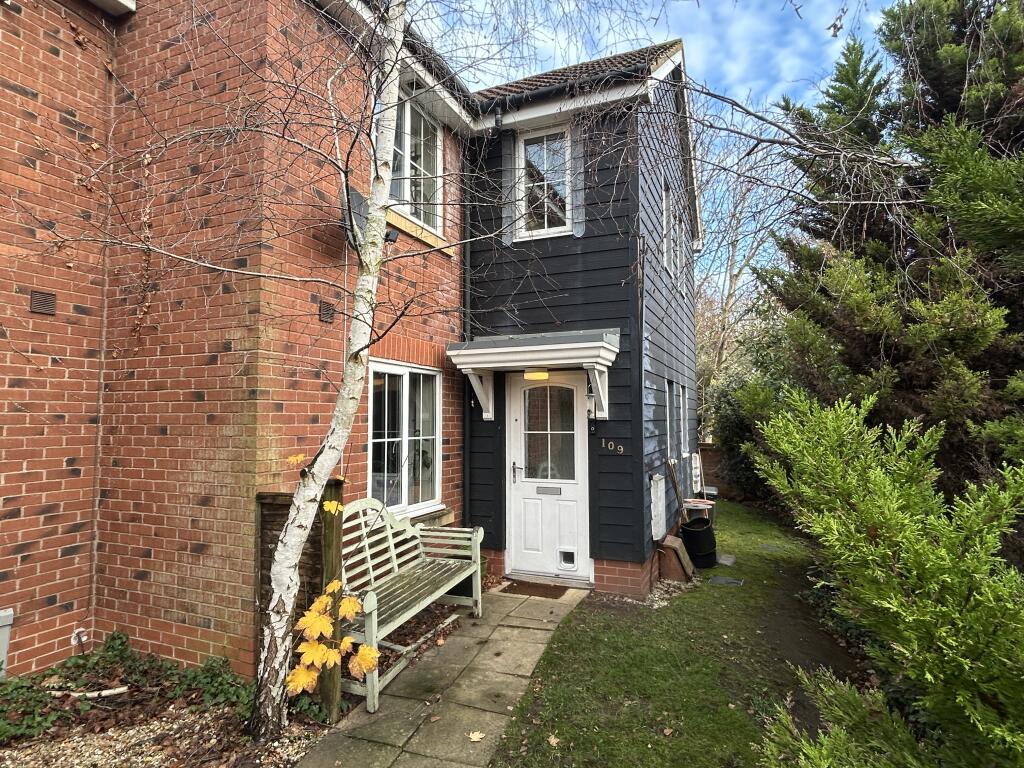 Main image of property: Stavely Way, Gamston, Nottingham, NG2